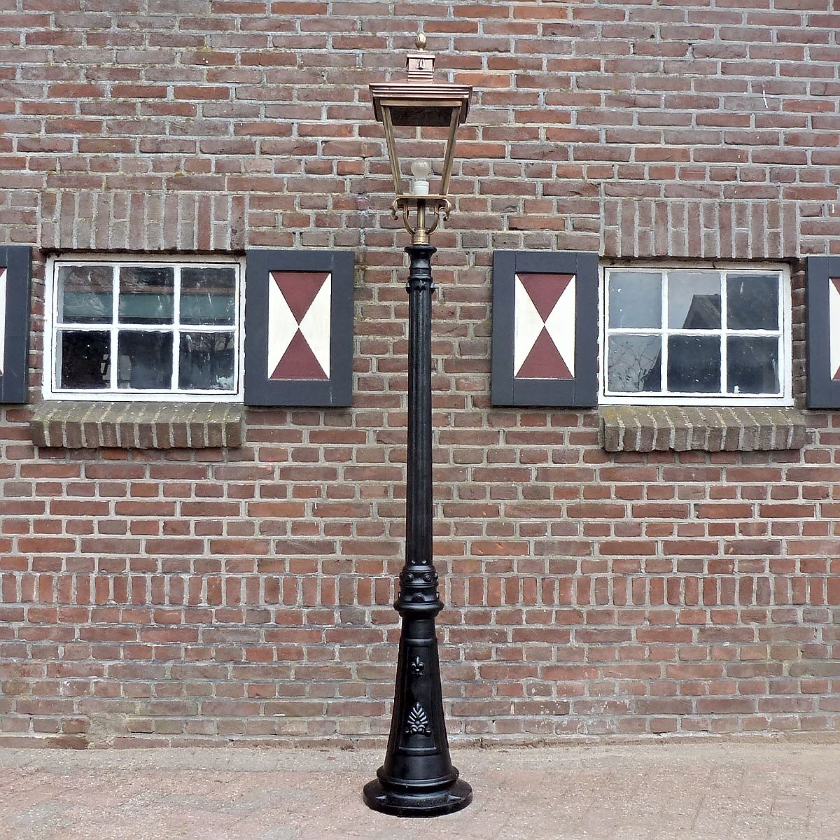 E72. Rotterdammer + kupfer laterne 4-kant 70. Höhe: 244 cm