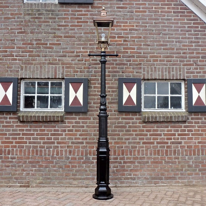 E127. M2 + gerade leiterstege + kupfer laterne 4-kant 70. Höhe: 287 cm