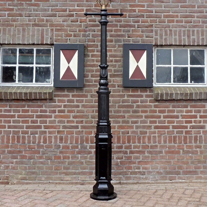 E127. M2 + gerade leiterstege + kupfer laterne 4-kant 70. Höhe: 287 cm