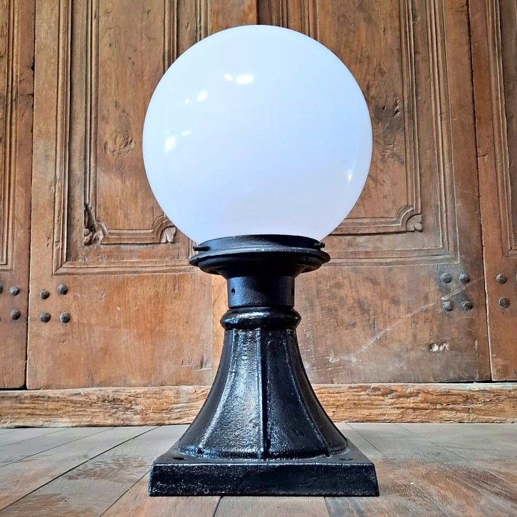 E292. Groenlo + lumina globe laterne 25. Höhe: 51 cm.