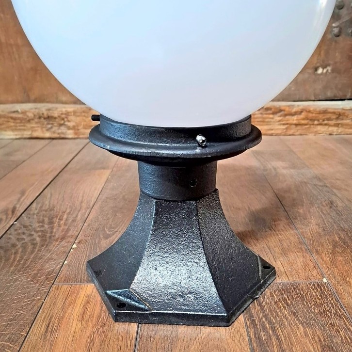 E293. Hengelo + lumina globe laterne 25. Höhe: 46 cm.