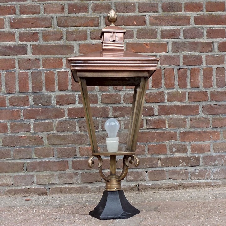 E3. Hengelo + kupfer laterne 4-kant 70. Höhe: 85 cm